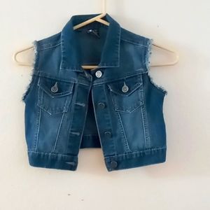 Girls short sleeved blue jean vest size 7-8